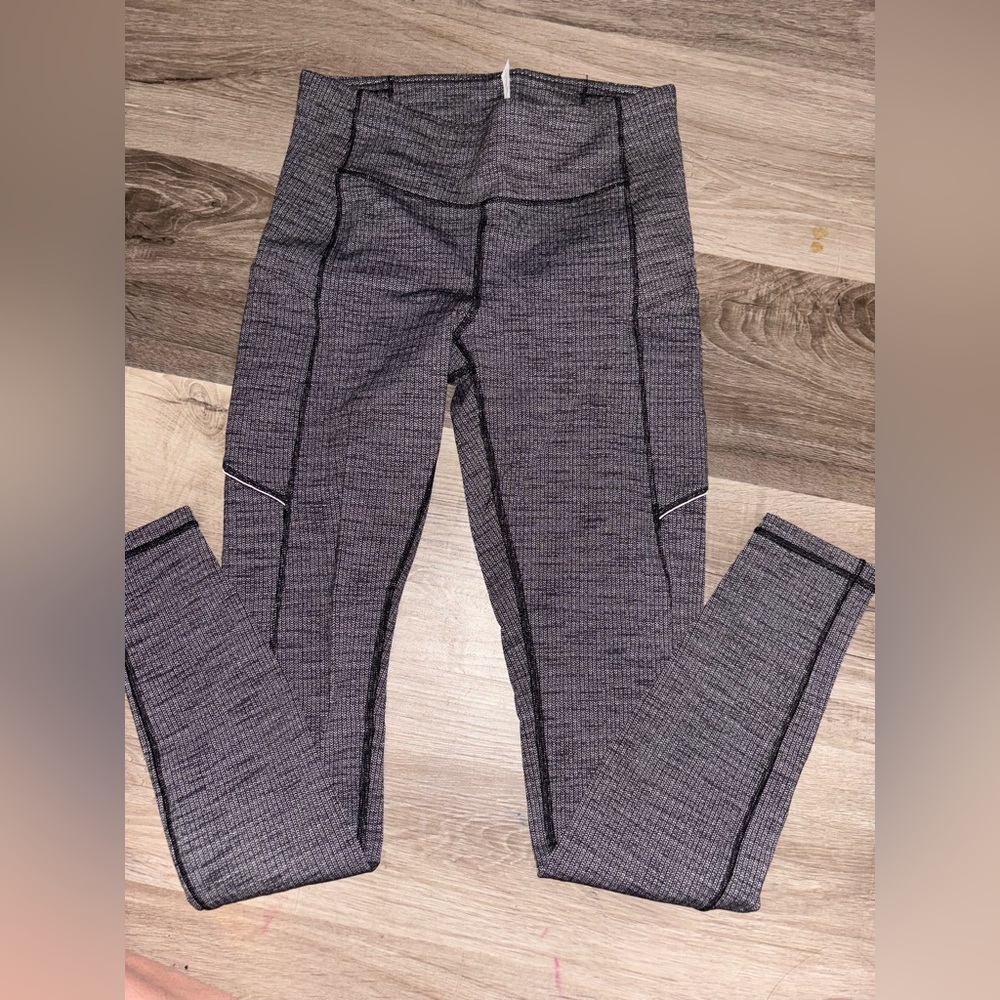 LULULEMON Speed Up Tight 28" Full On Luxtreme 6 Variegated Knit Black Heather